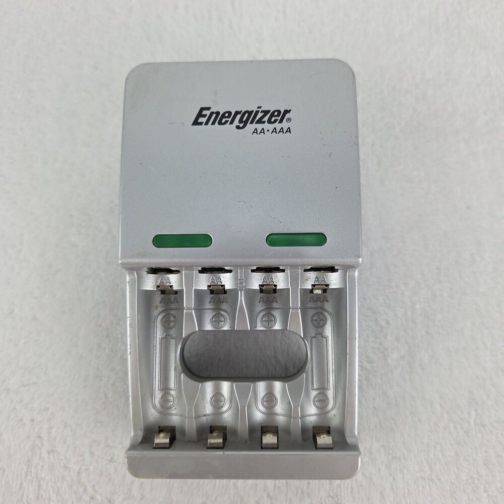Energizer Plug-In Wall Rechargeable NiMH Battery Charger CHVCM AA/AAA
